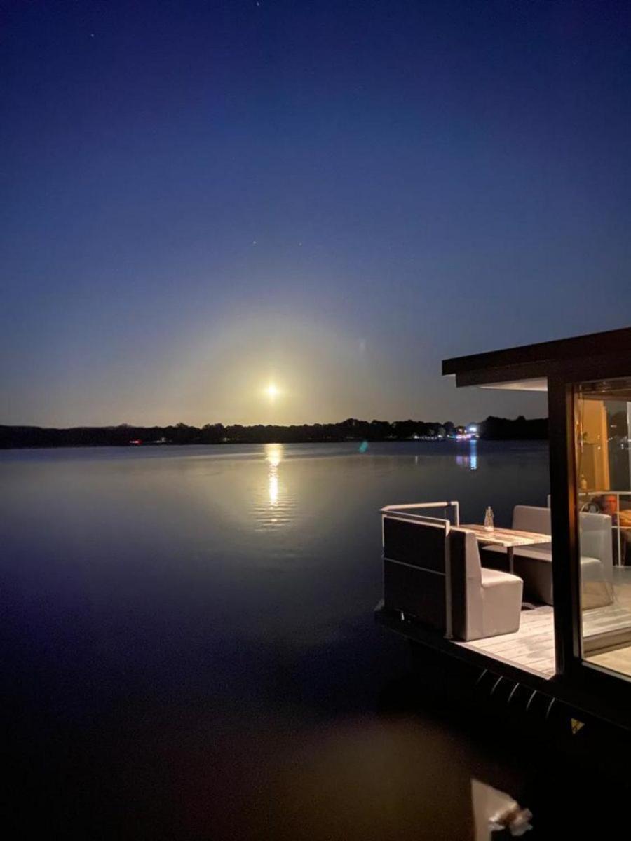 Houseboat Marina Mookerplas 4-6 Persons Plasmolen Екстер'єр фото